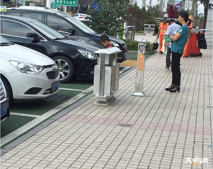高速尿尿.jpg
