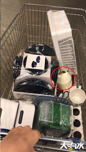 103_2908184_bed6484758140e53.jpg