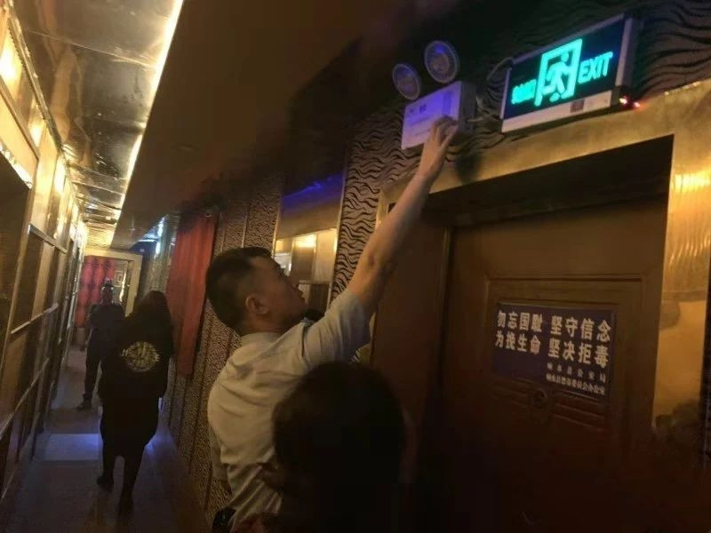 151548c4jgxgg0qeowv5gm_副本.jpg