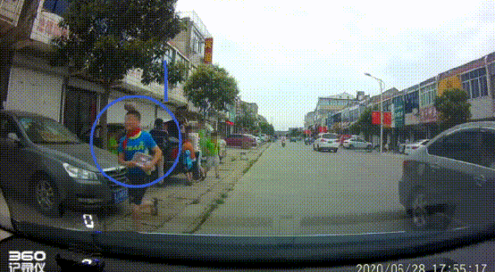 151407fmb4bzw5bwv7u565.jpg