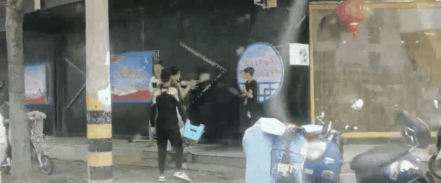 172057y99wv4w1rtrx9xvy.gif