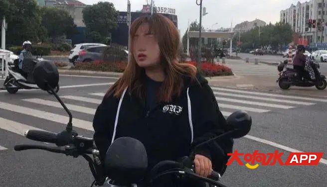 145947qvfzwv331xiiriiy.jpg