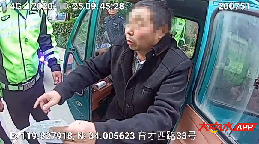 142904jh9304001ybpwvw0.jpg