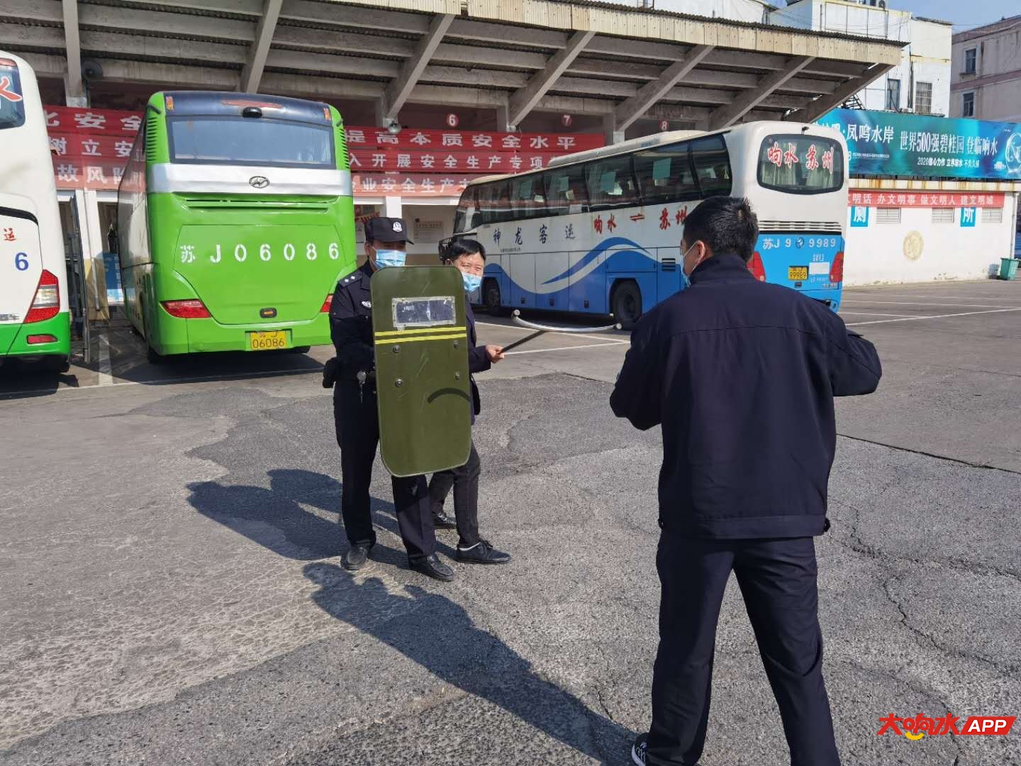 07140326b4qo.jpg