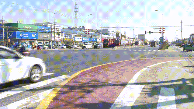 df1f4752g00qjqfqr0185c000hq009ym.jpg