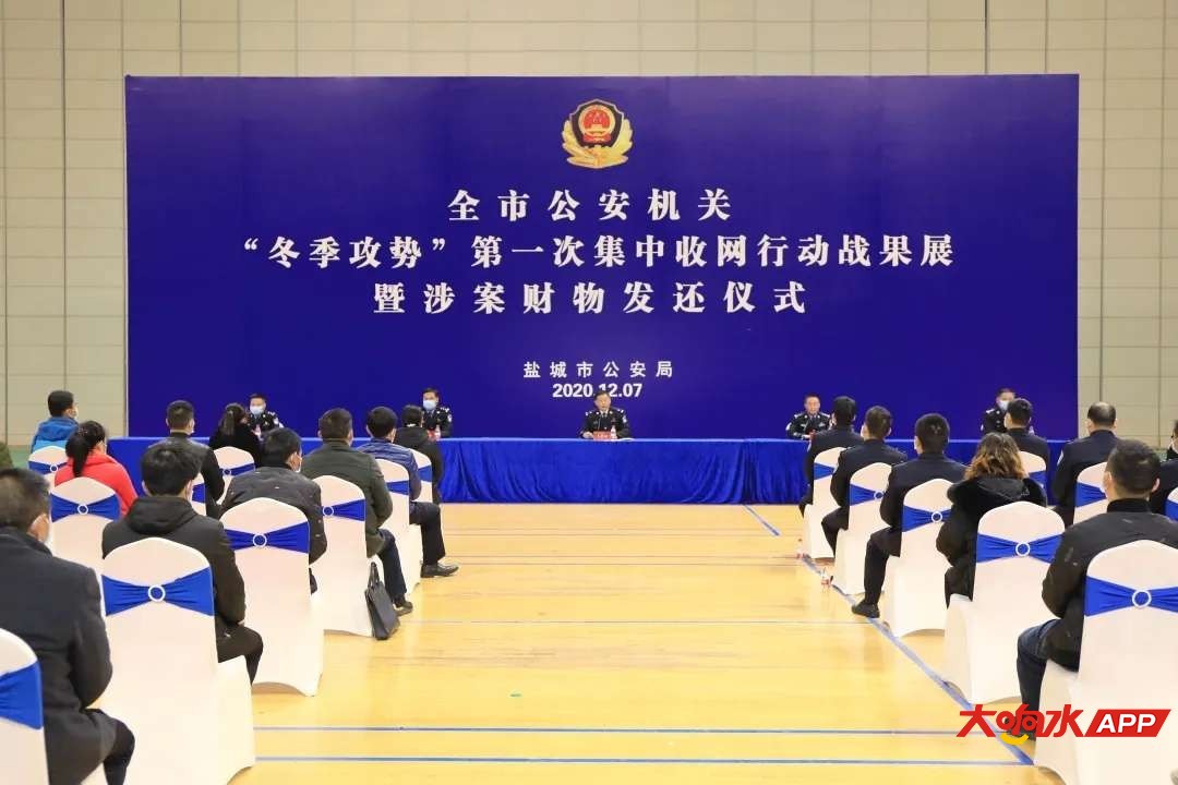 213057ev4vj3hkhzj6m0yj.jpg