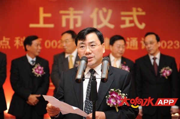 102810ymi3mj9tntihme32.jpg