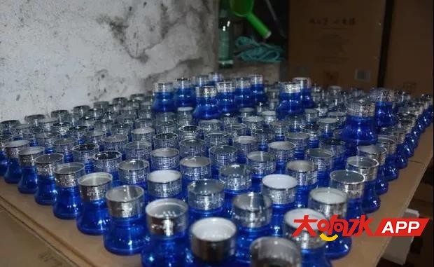 141549szs0qtq5w52qourt.jpg