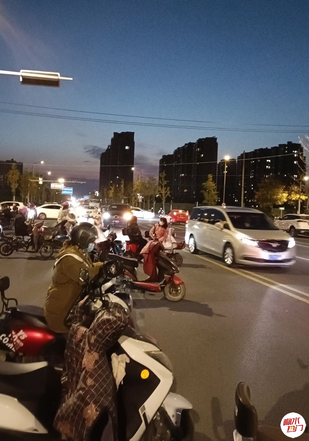 下载 (4).png
