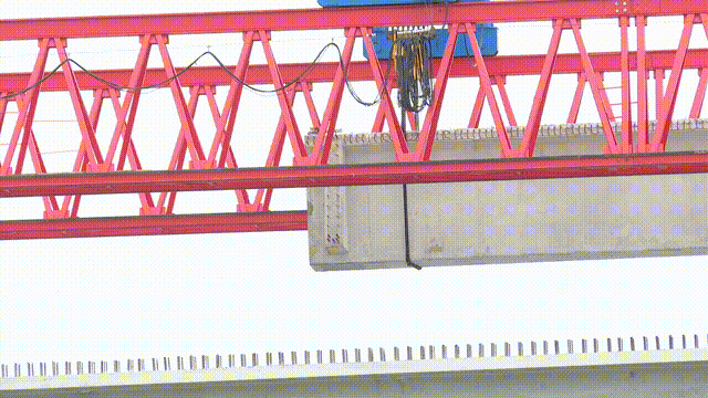 2596cd294a30781c7ba97faa19b35e0b.gif